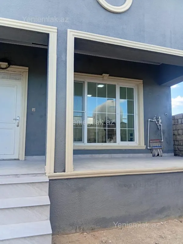 Satılır 4 otaqlı həyət evi 100 m²