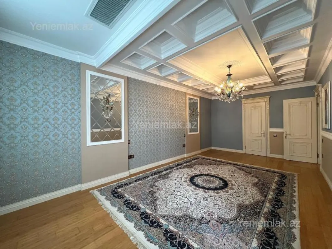 Satılır 4 otaqlı yeni tikili 240 m²