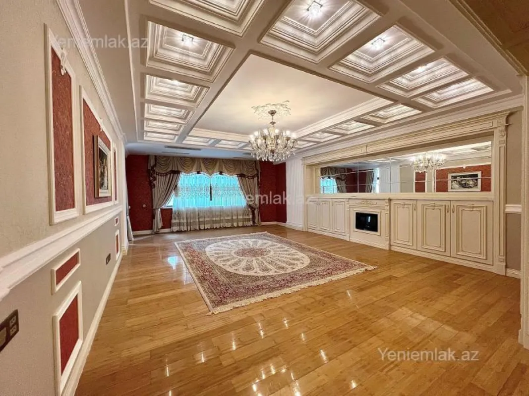 Satılır 4 otaqlı yeni tikili 240 m²
