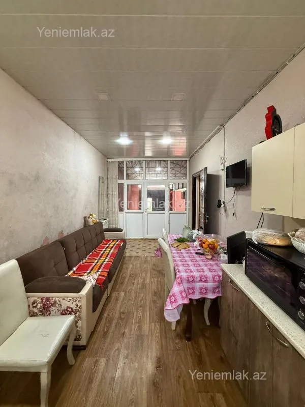 Satılır 5 otaqlı həyət evi 150 m²