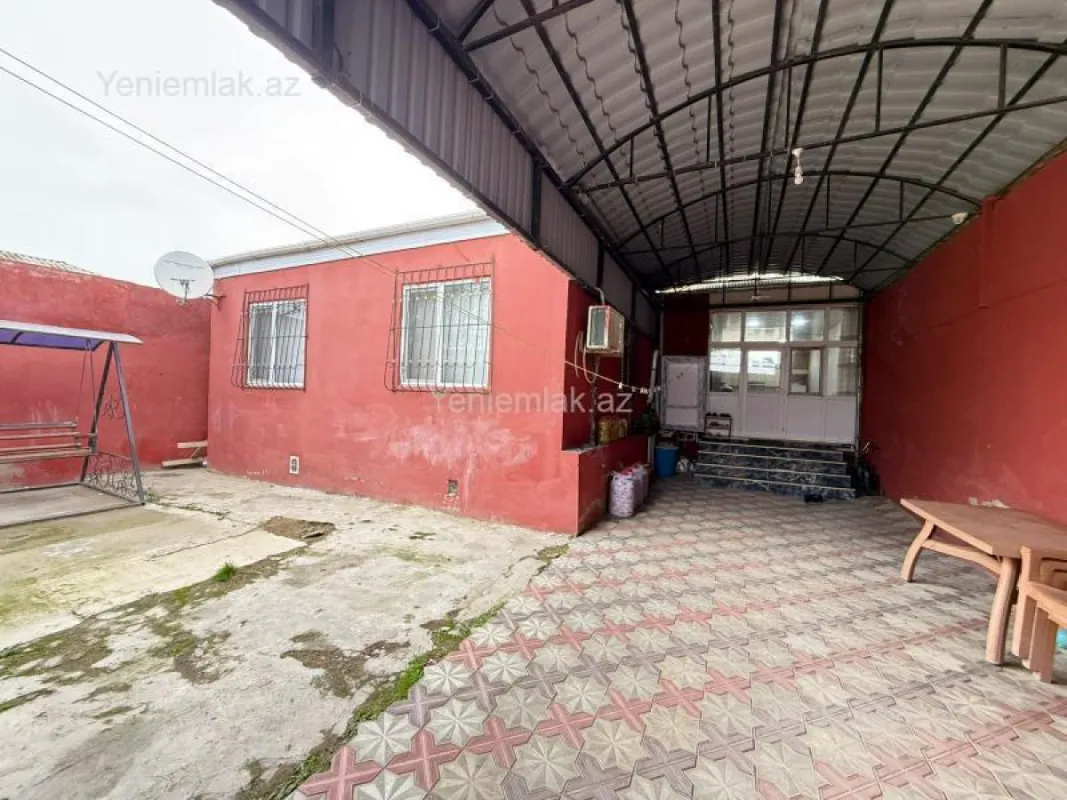 Satılır 5 otaqlı həyət evi 150 m²