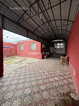 Satılır 5 otaqlı həyət evi 150 m²