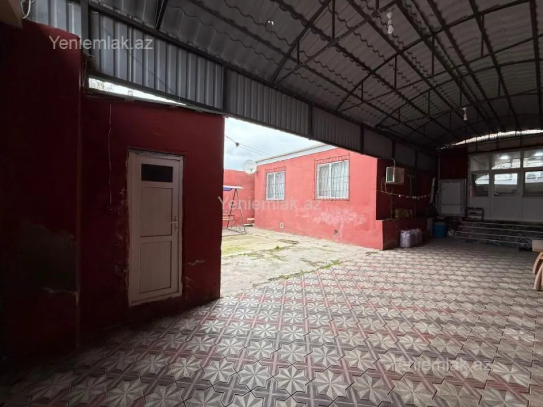Satılır 5 otaqlı həyət evi 150 m²