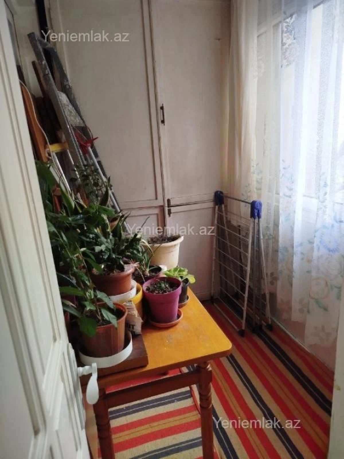 Satılır 2 otaqlı köhnə tikili 65 m²