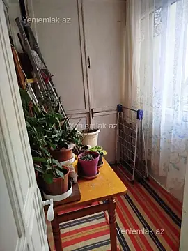 Satılır 2 otaqlı köhnə tikili 65 m²