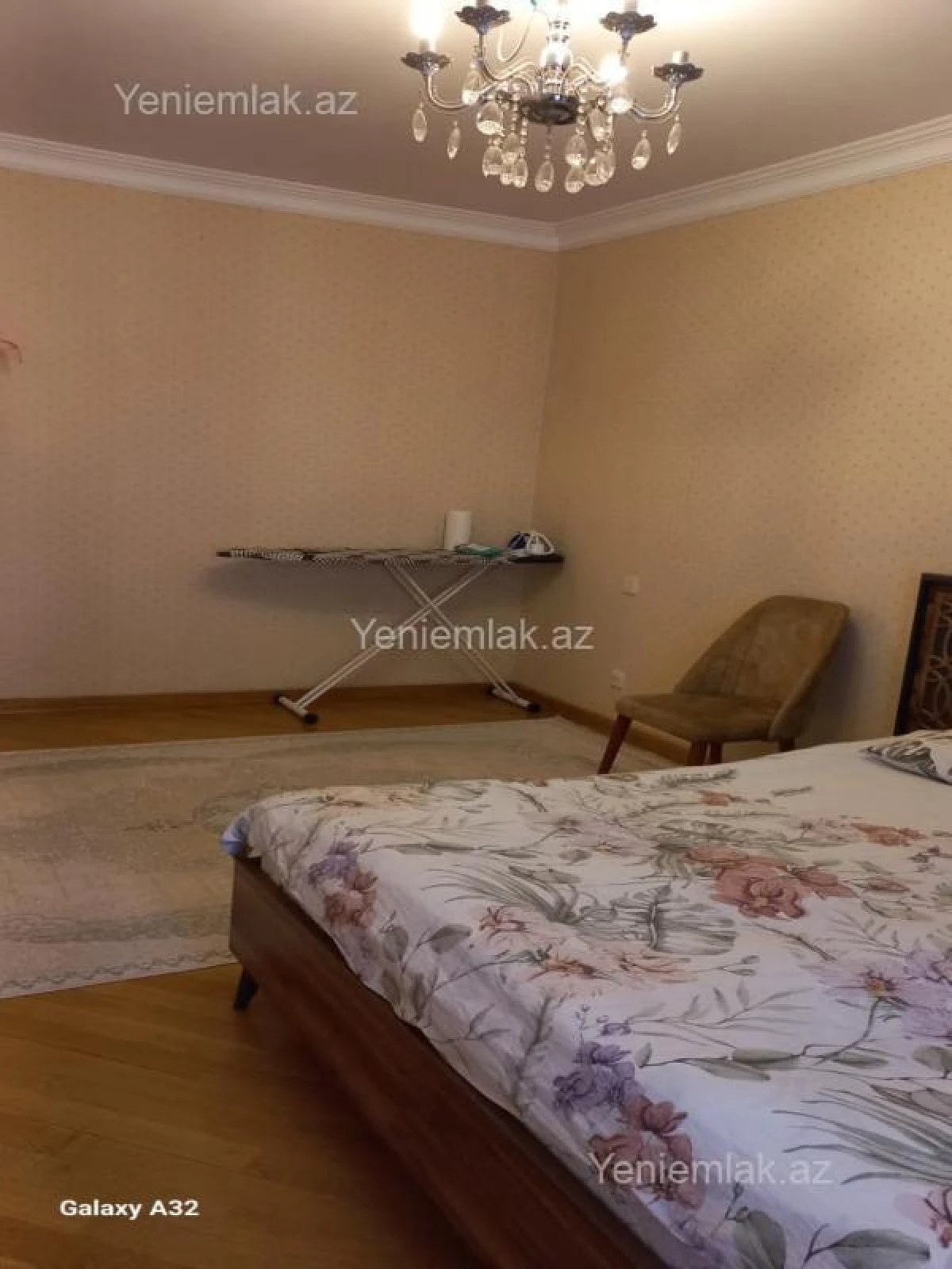 Satılır 3 otaqlı köhnə tikili 90 m²