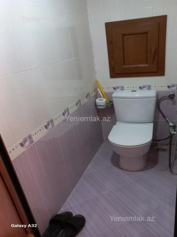 Satılır 3 otaqlı köhnə tikili 90 m²
