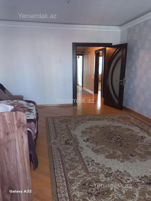 Satılır 3 otaqlı köhnə tikili 90 m²