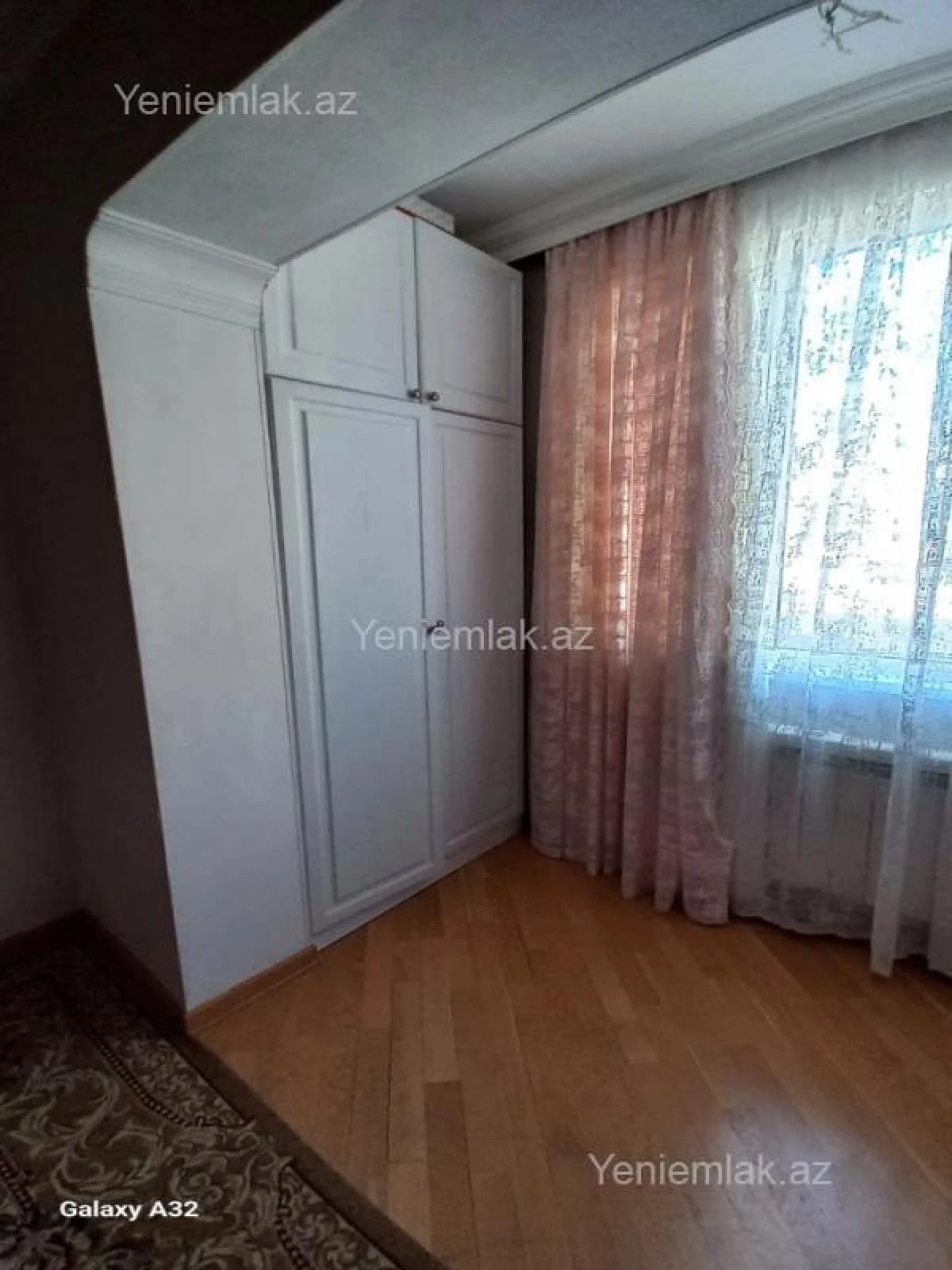 Satılır 3 otaqlı köhnə tikili 90 m²