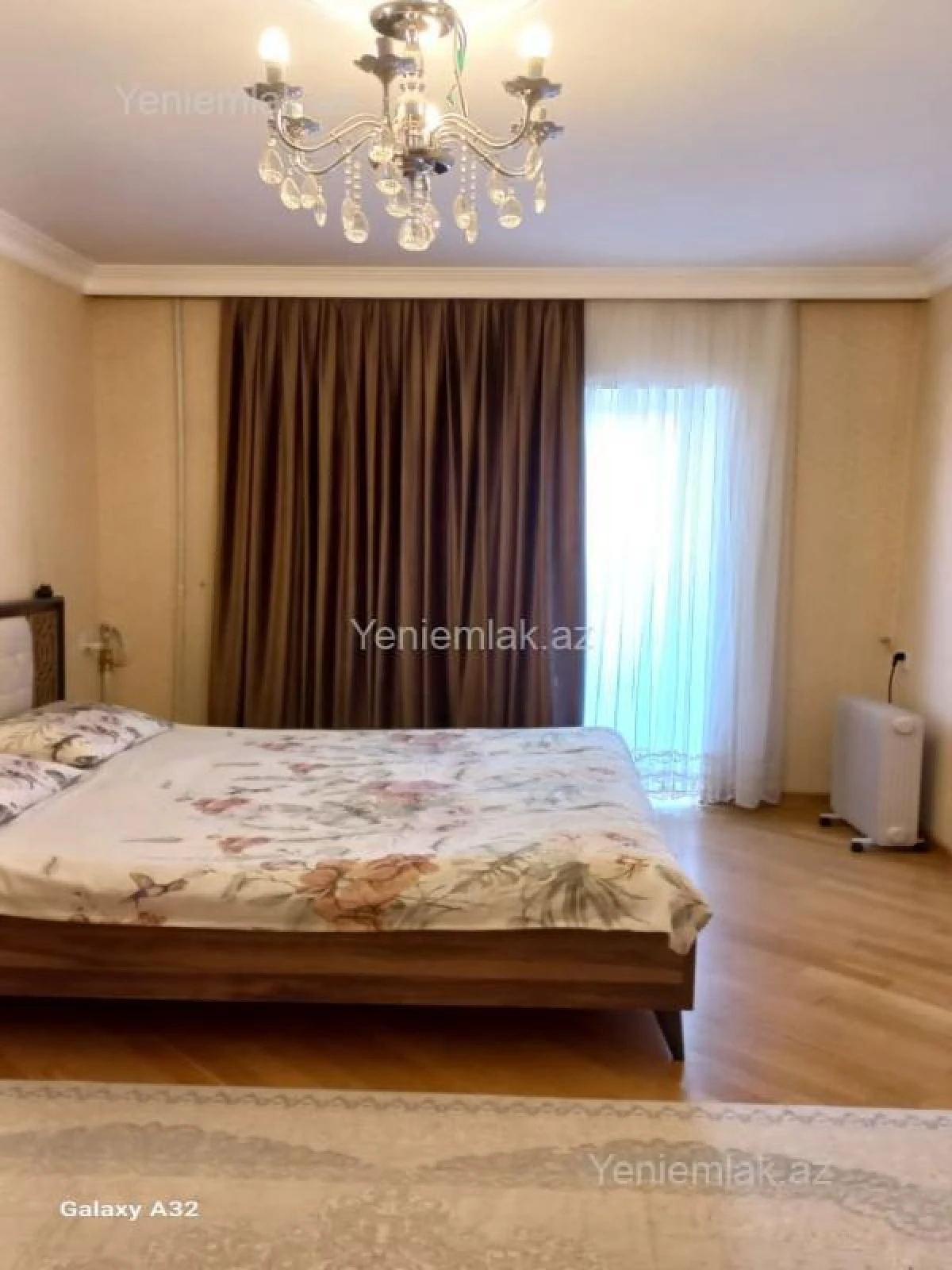 Satılır 3 otaqlı köhnə tikili 90 m²
