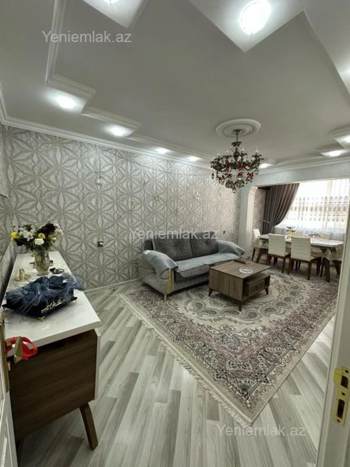 Satılır 3 otaqlı köhnə tikili 90 m²
