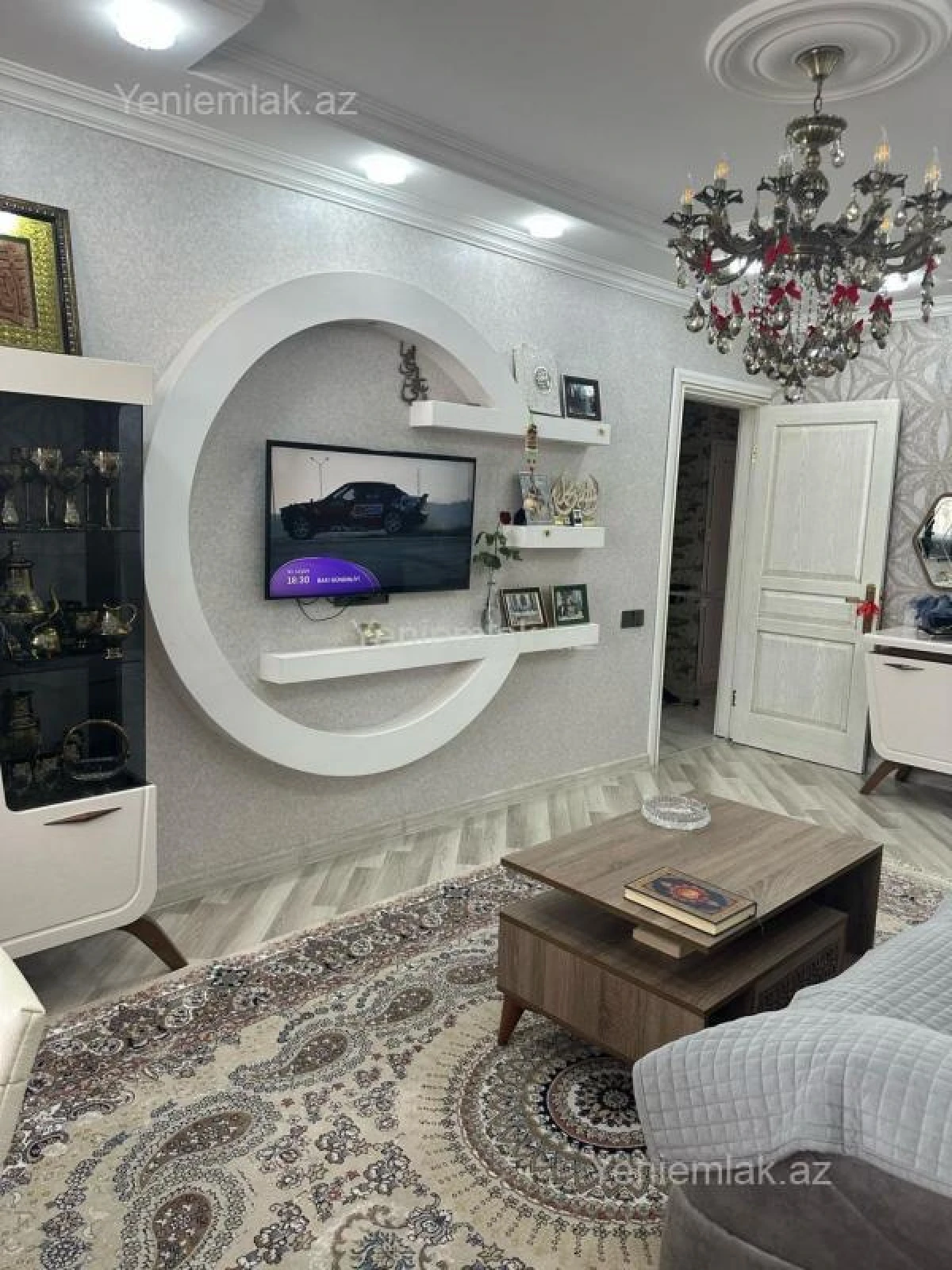 Satılır 3 otaqlı köhnə tikili 90 m²