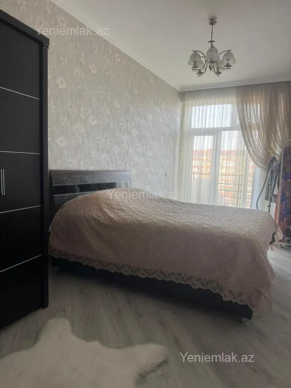 Satılır 2 otaqlı yeni tikili 90 m²