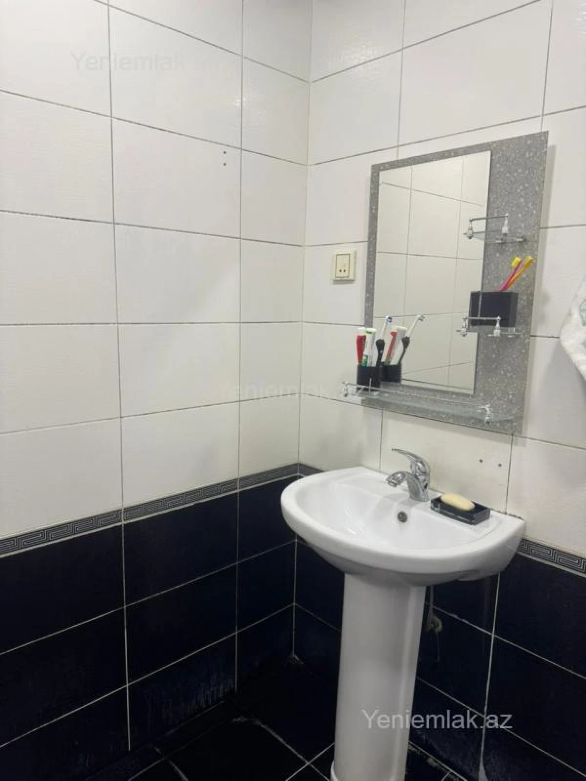 Satılır 2 otaqlı yeni tikili 90 m²