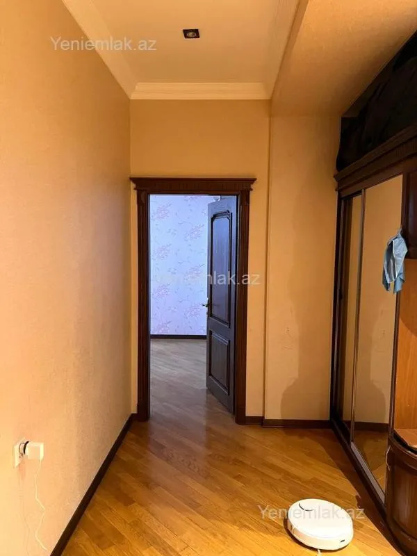Satılır 2 otaqlı yeni tikili 110 m²