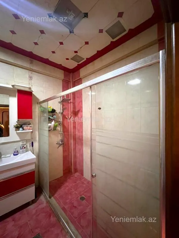 Satılır 2 otaqlı yeni tikili 110 m²