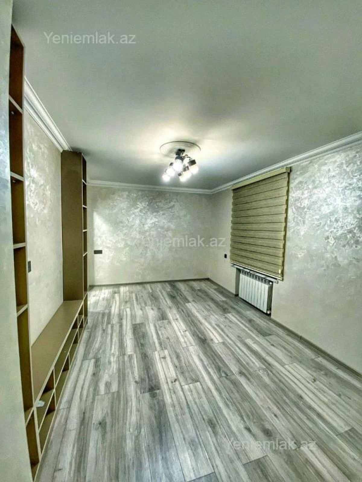 Satılır 2 otaqlı köhnə tikili 40 m²