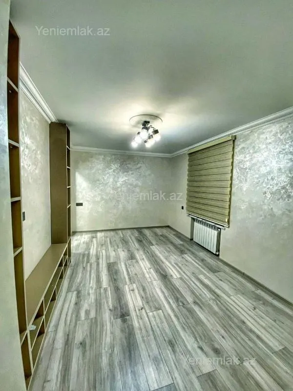 Satılır 2 otaqlı köhnə tikili 40 m²
