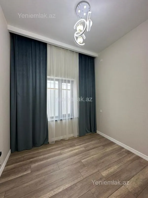 Satılır 4 otaqlı həyət evi 150 m²