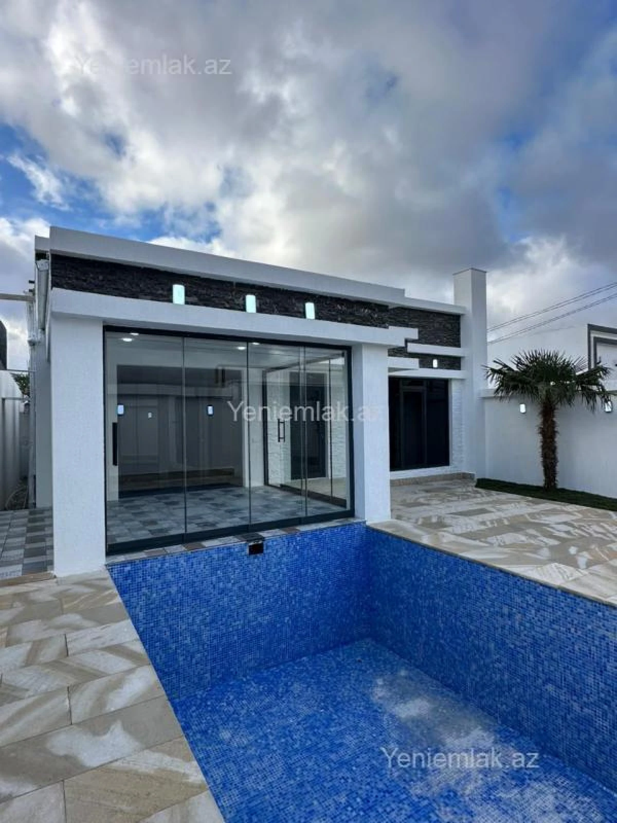 Satılır 4 otaqlı həyət evi 160 m²