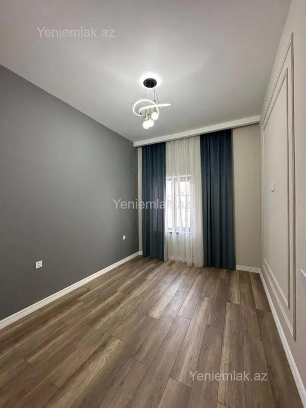 Satılır 4 otaqlı həyət evi 160 m²