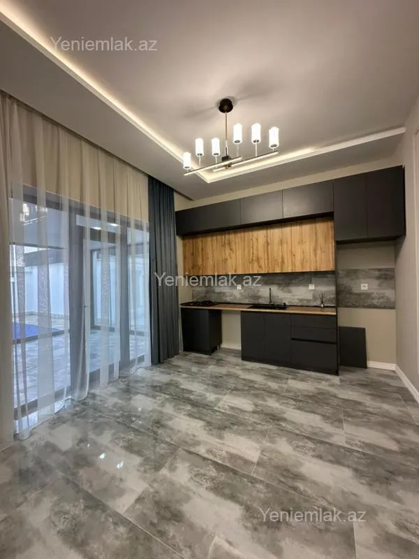 Satılır 4 otaqlı həyət evi 160 m²