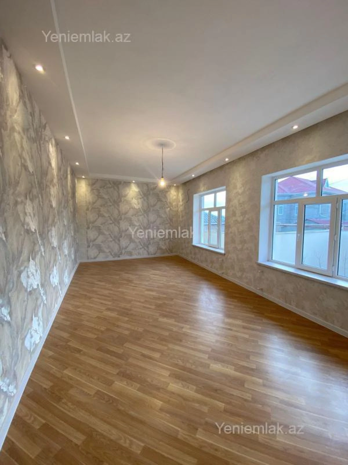 Satılır 4 otaqlı həyət evi 150 m²