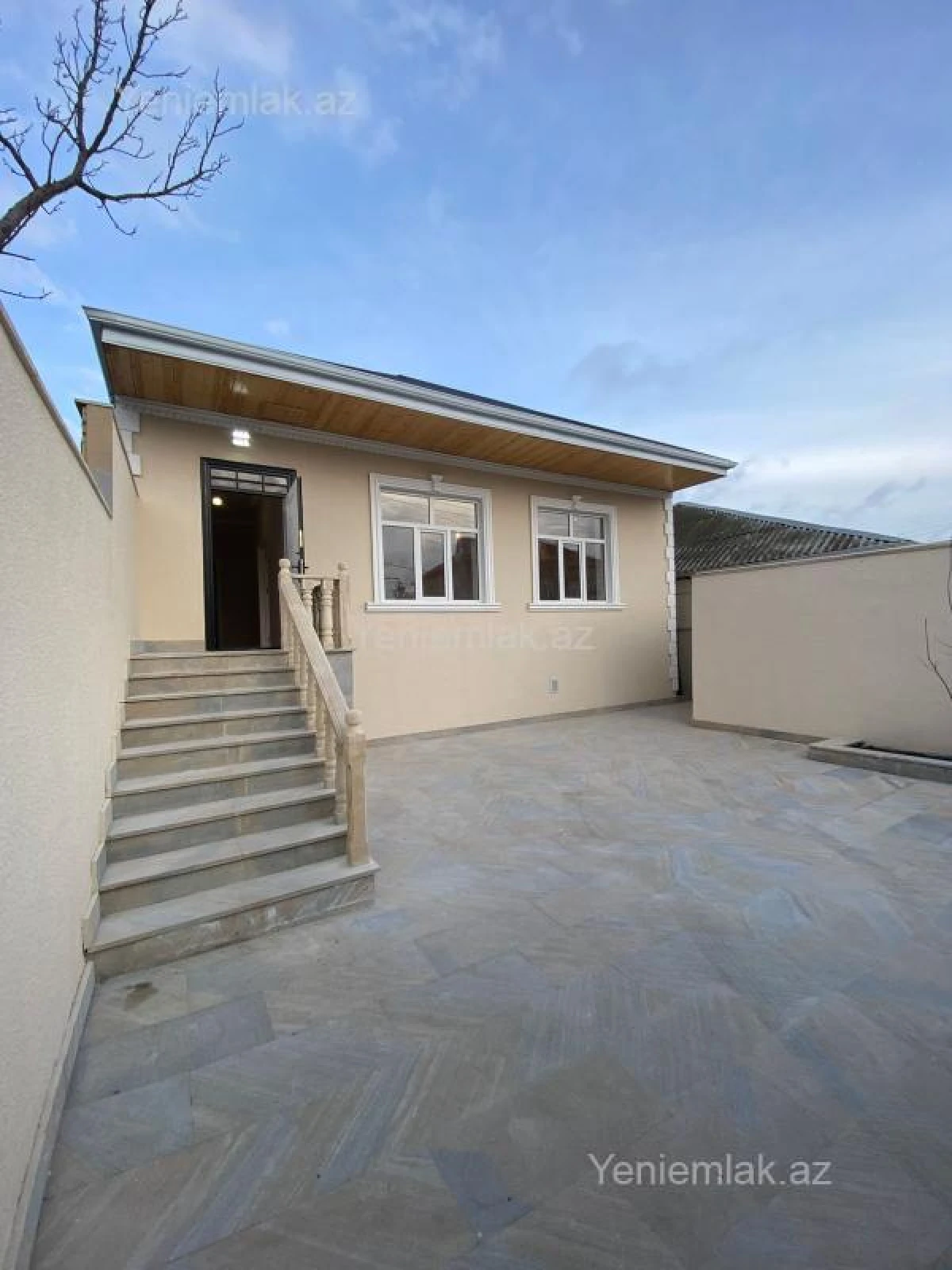 Satılır 4 otaqlı həyət evi 150 m²