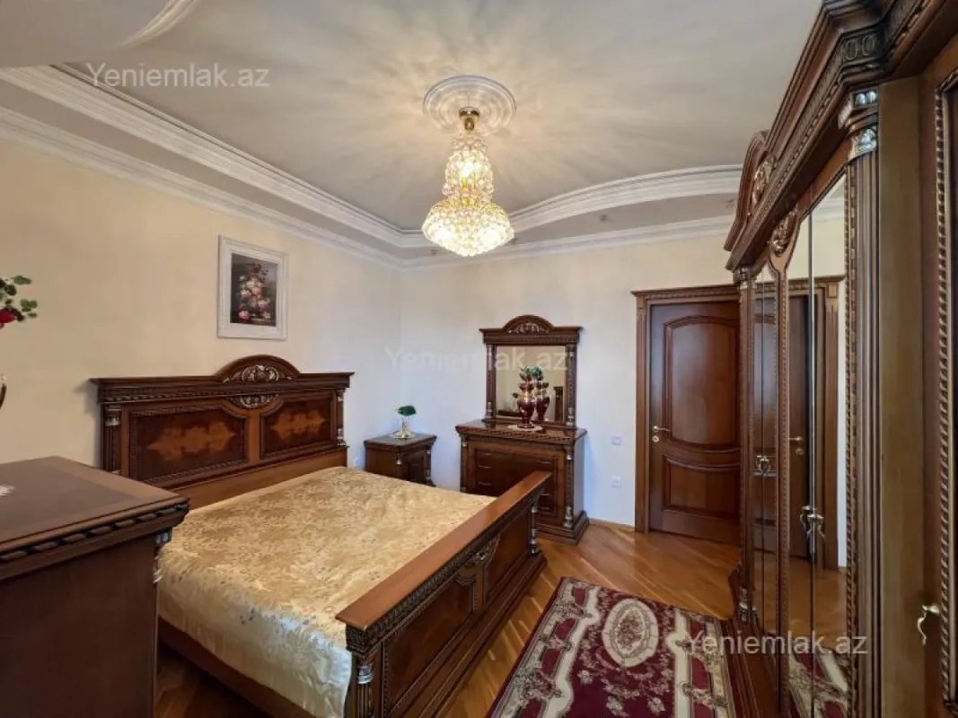 Satılır 4 otaqlı yeni tikili 163 m²