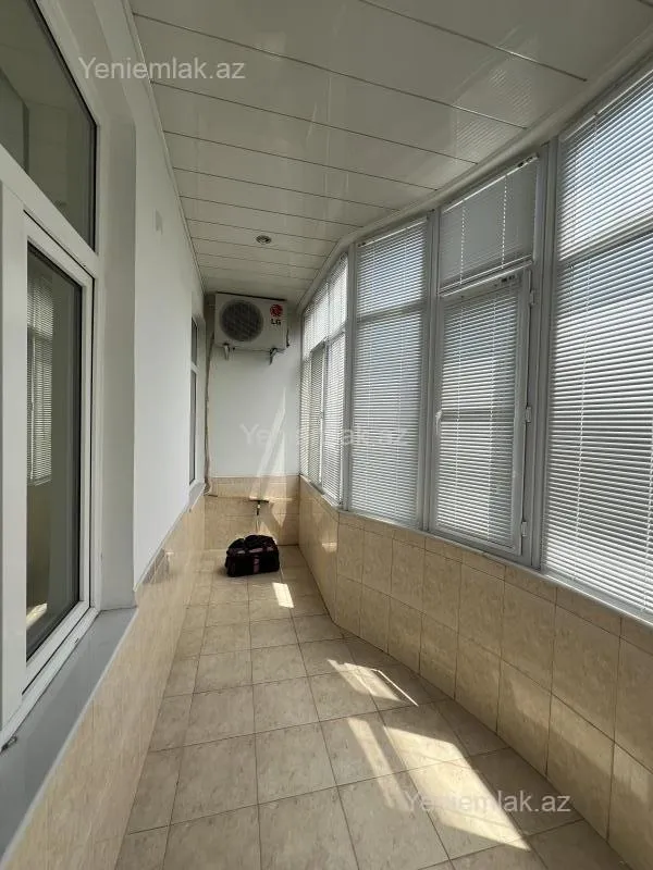Satılır 4 otaqlı yeni tikili 163 m²