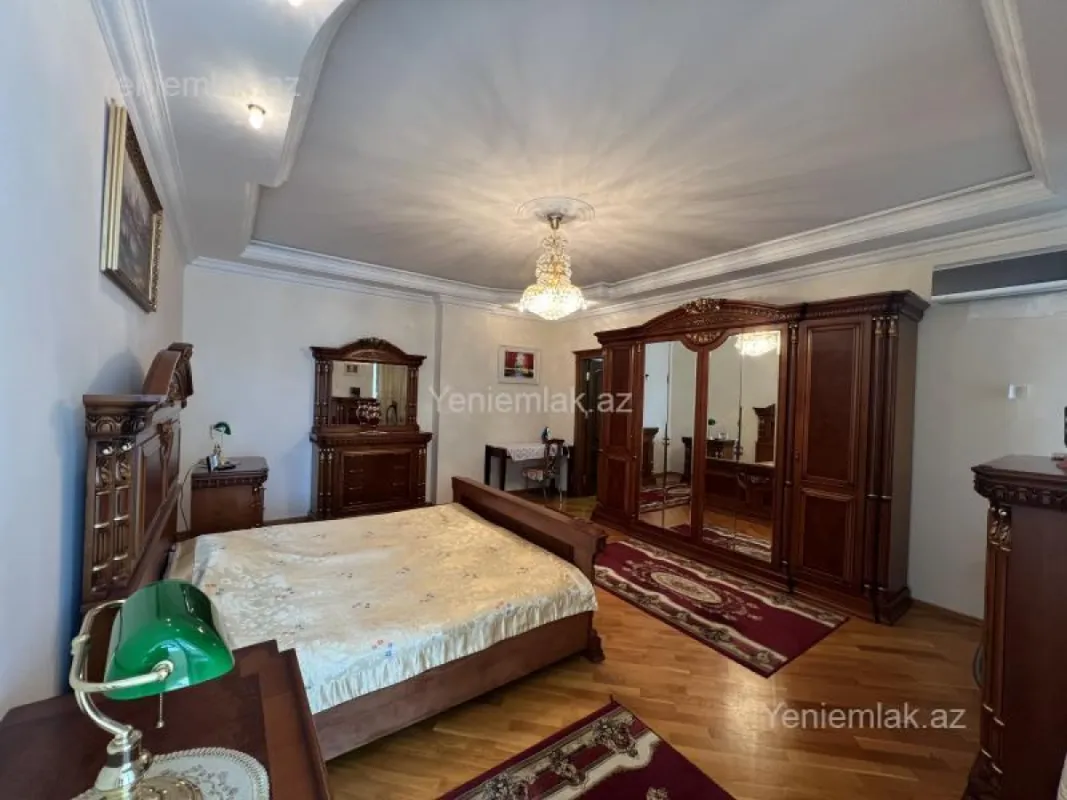 Satılır 4 otaqlı yeni tikili 163 m²