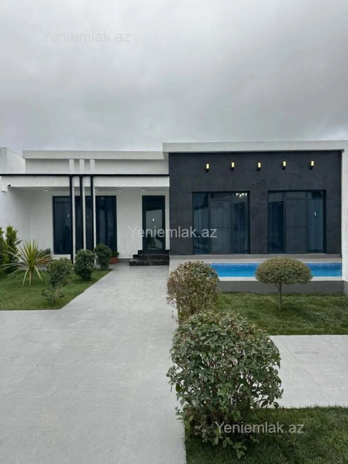 Satılır 4 otaqlı həyət evi 180 m²