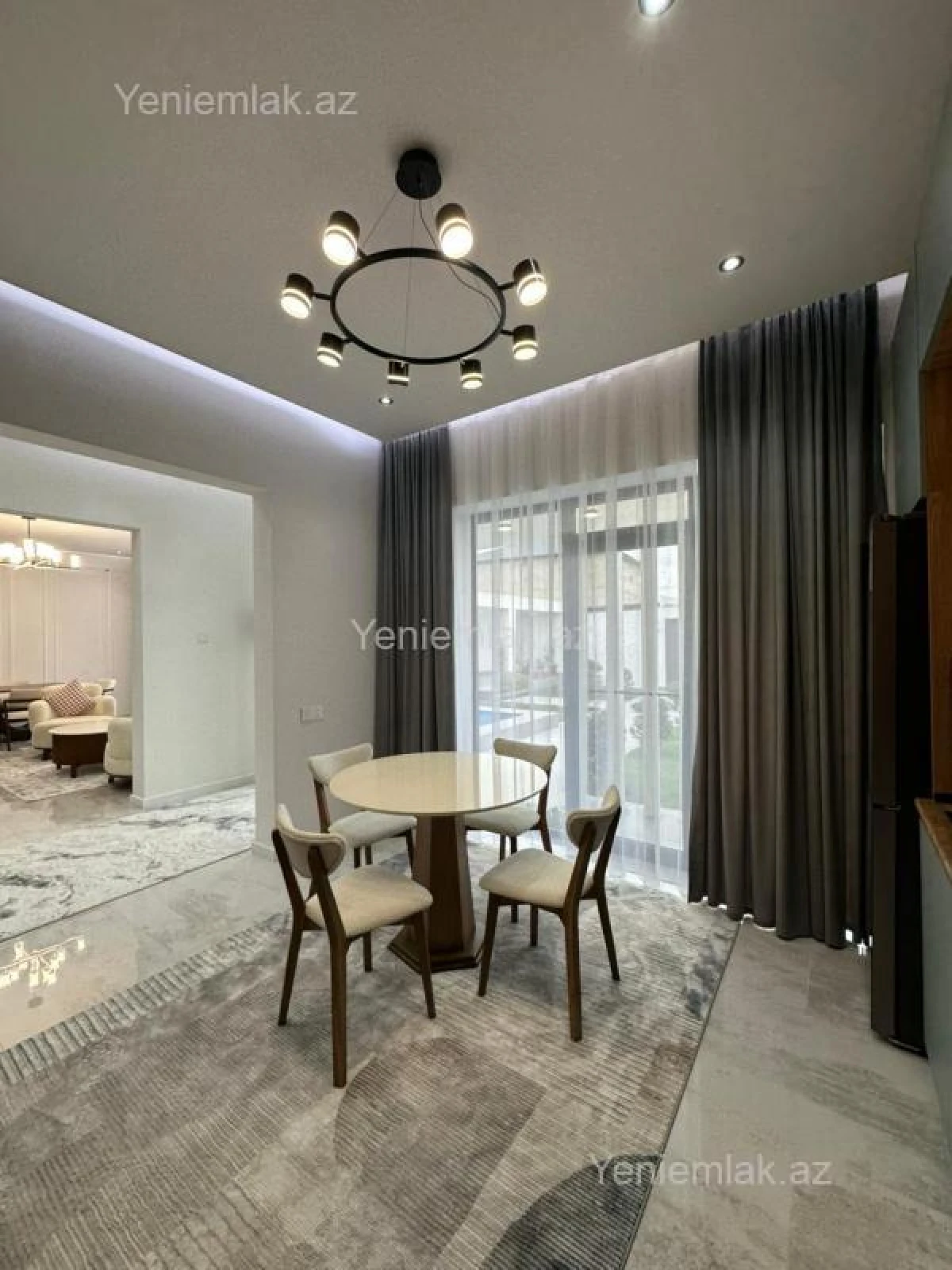 Satılır 4 otaqlı həyət evi 180 m²