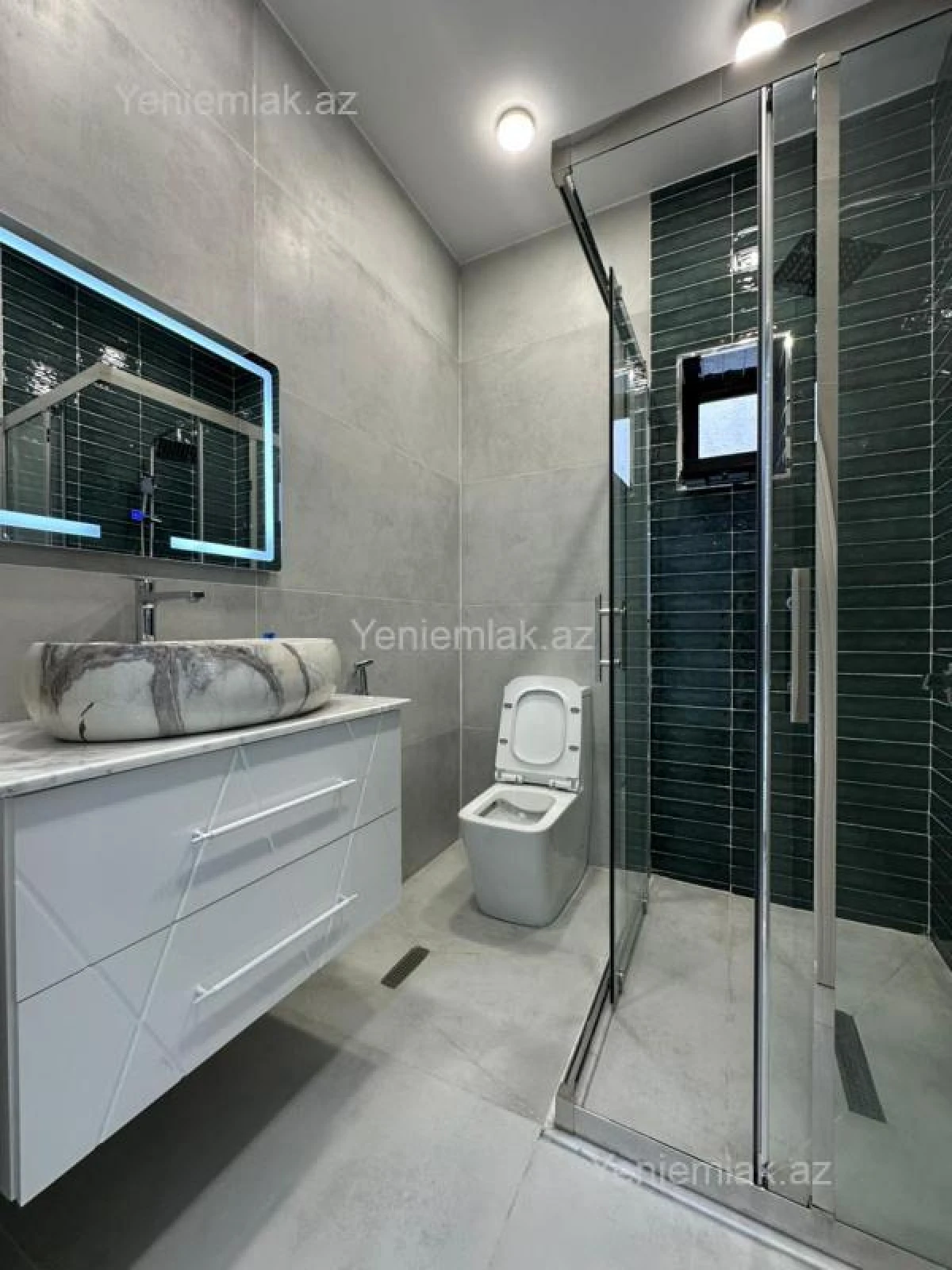 Satılır 4 otaqlı həyət evi 180 m²