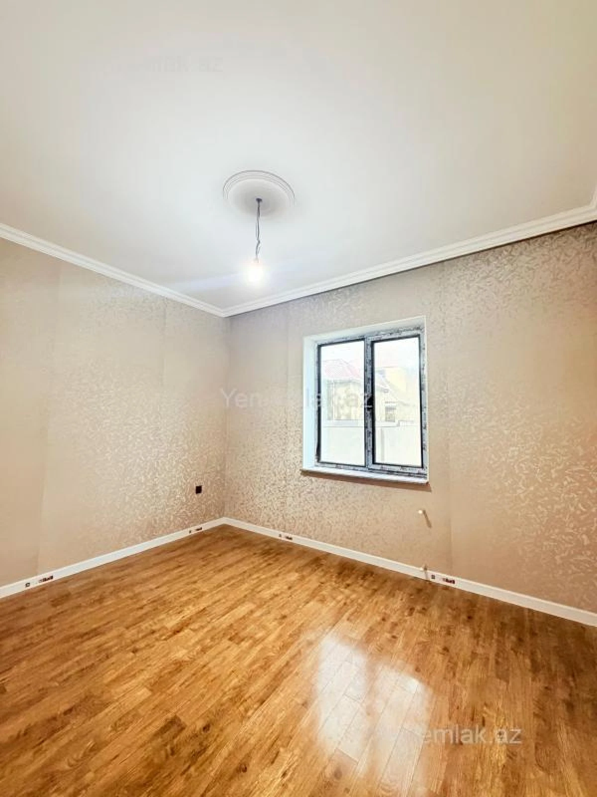 Satılır 4 otaqlı həyət evi 170 m²