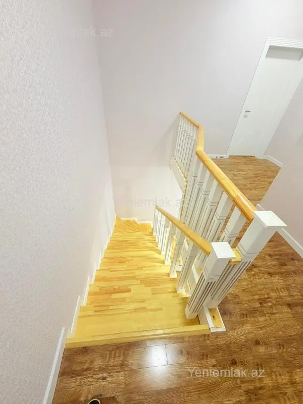 Satılır 4 otaqlı həyət evi 170 m²