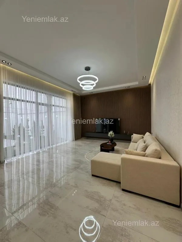 Satılır 4 otaqlı həyət evi 180 m²