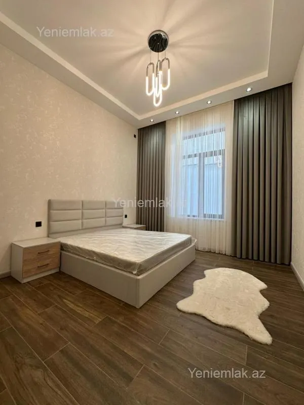 Satılır 4 otaqlı həyət evi 180 m²