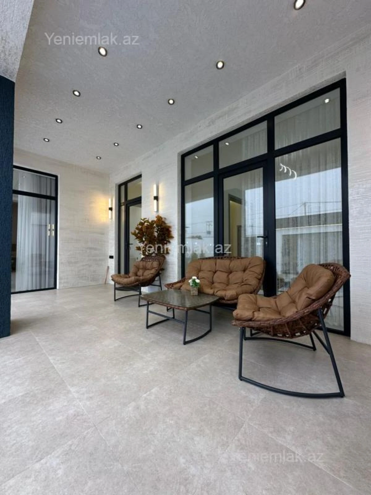 Satılır 4 otaqlı həyət evi 180 m²