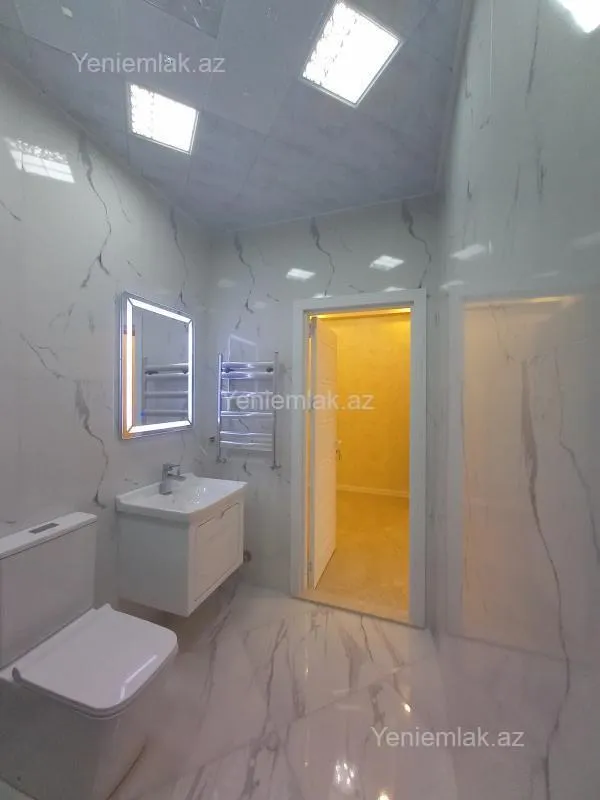 Satılır 2 otaqlı yeni tikili 60 m²