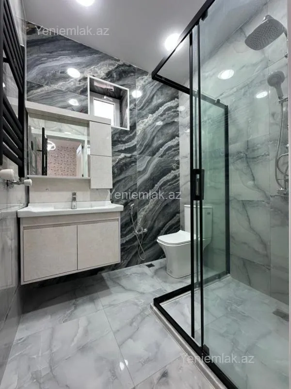 Satılır 4 otaqlı həyət evi 180 m²