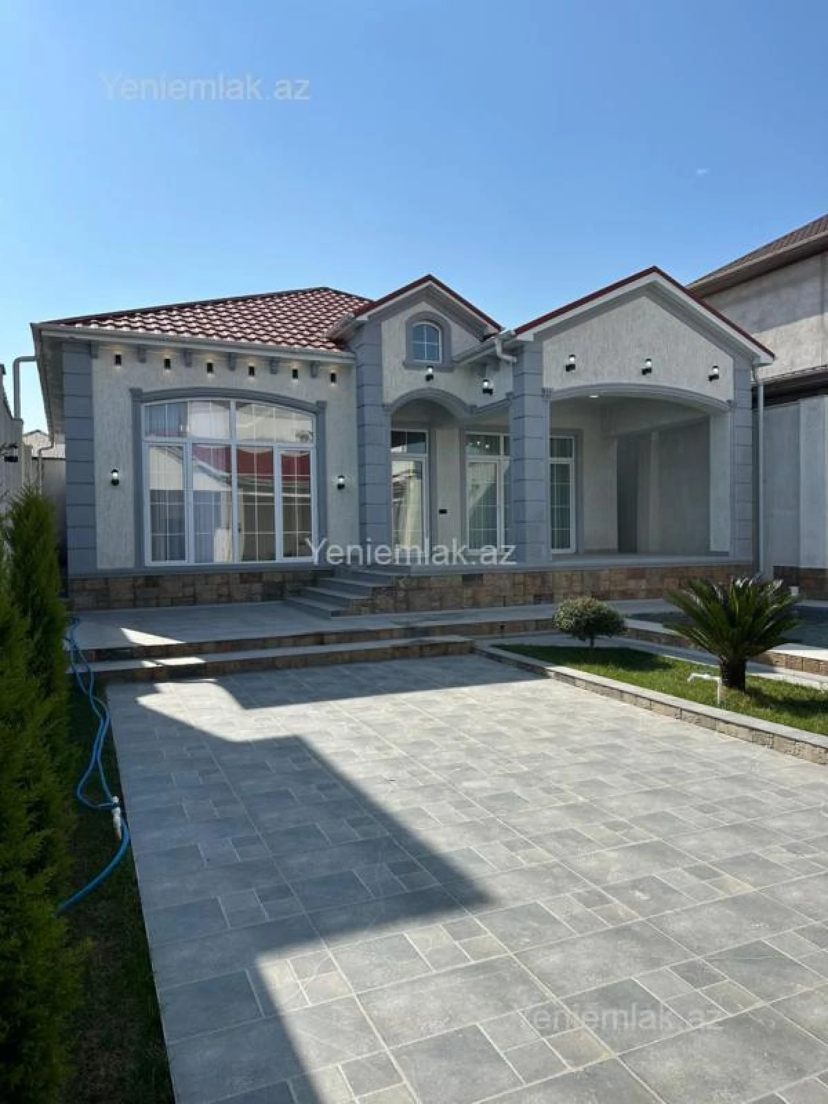 Satılır 4 otaqlı həyət evi 180 m²