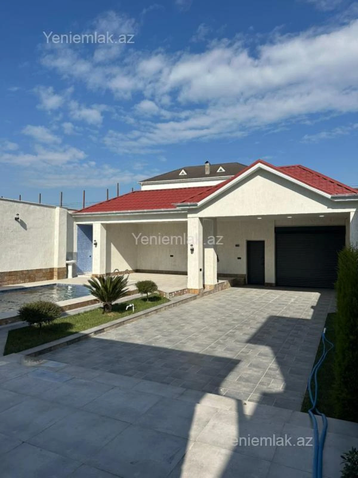 Satılır 4 otaqlı həyət evi 180 m²