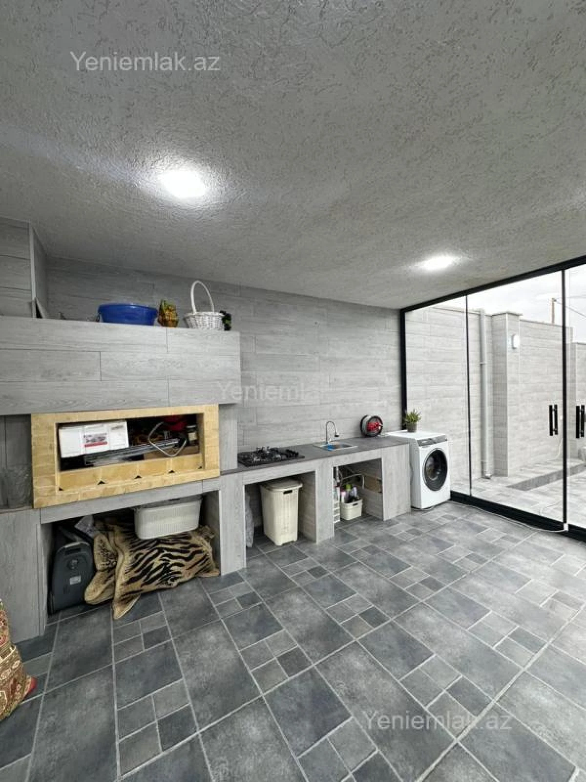 Satılır 4 otaqlı həyət evi 200 m²