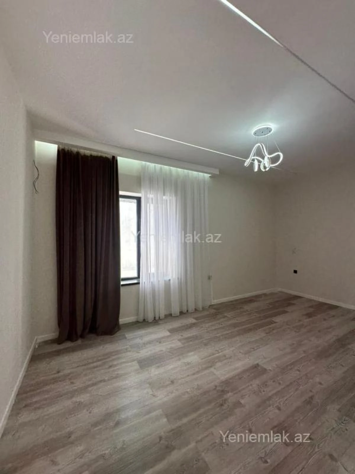 Satılır 4 otaqlı həyət evi 170 m²