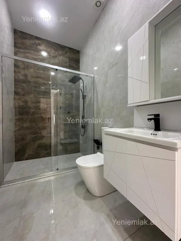 Satılır 4 otaqlı həyət evi 170 m²