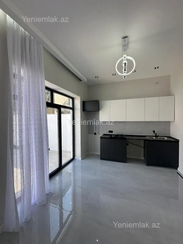 Satılır 4 otaqlı həyət evi 170 m²