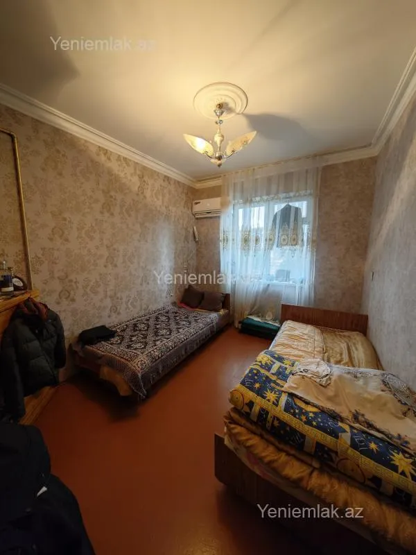 Satılır 2 otaqlı köhnə tikili 55 m²