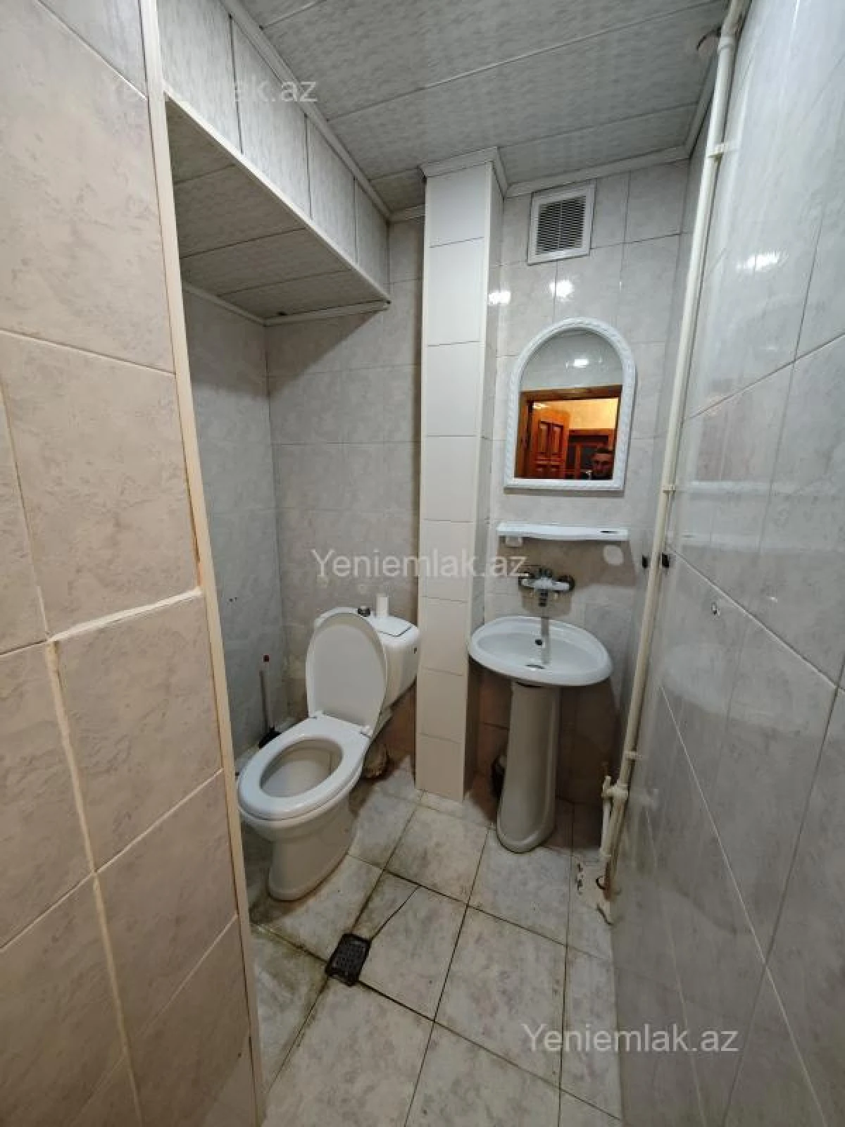 Satılır 2 otaqlı köhnə tikili 55 m²