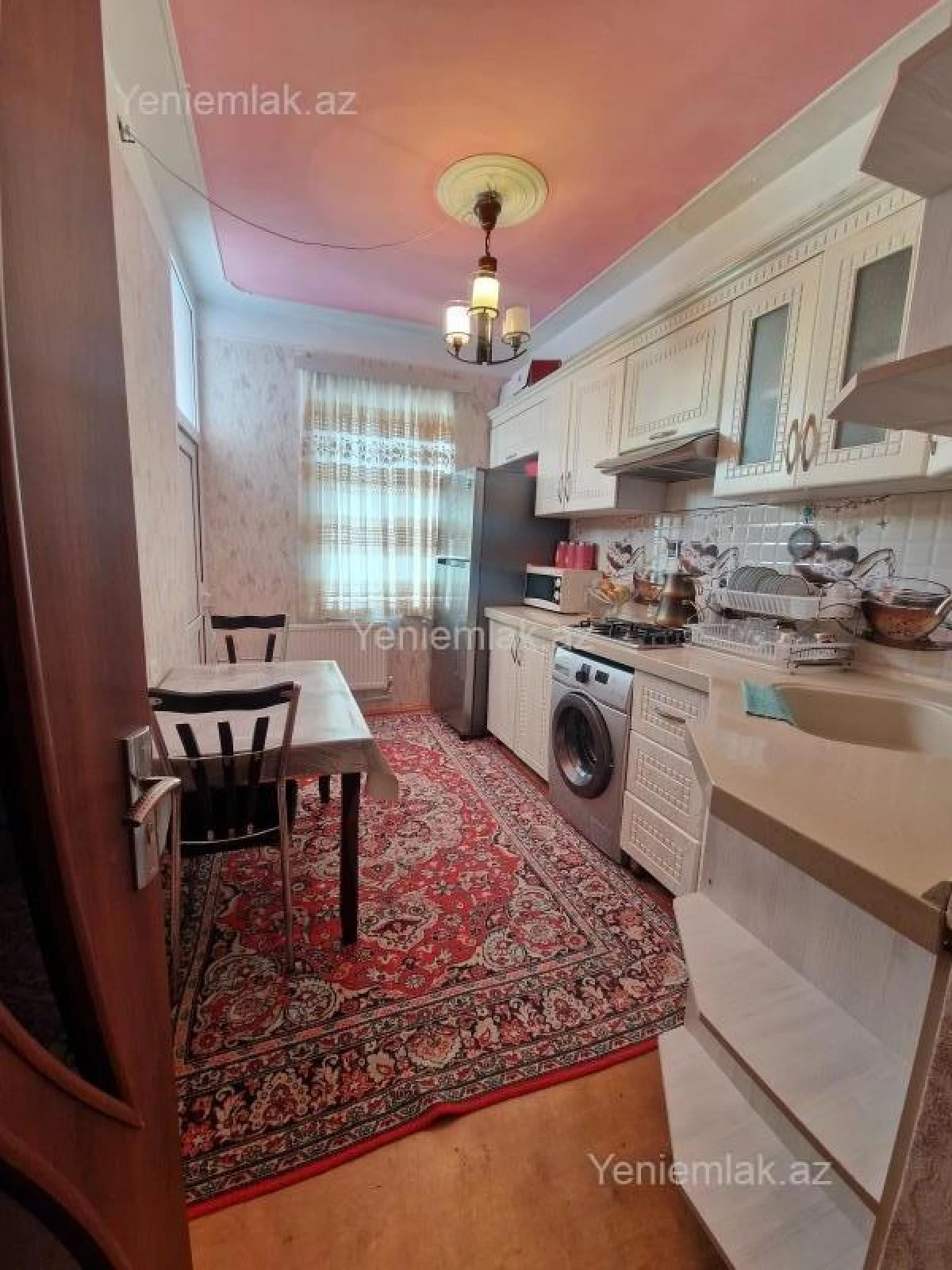 Satılır 2 otaqlı köhnə tikili 55 m²